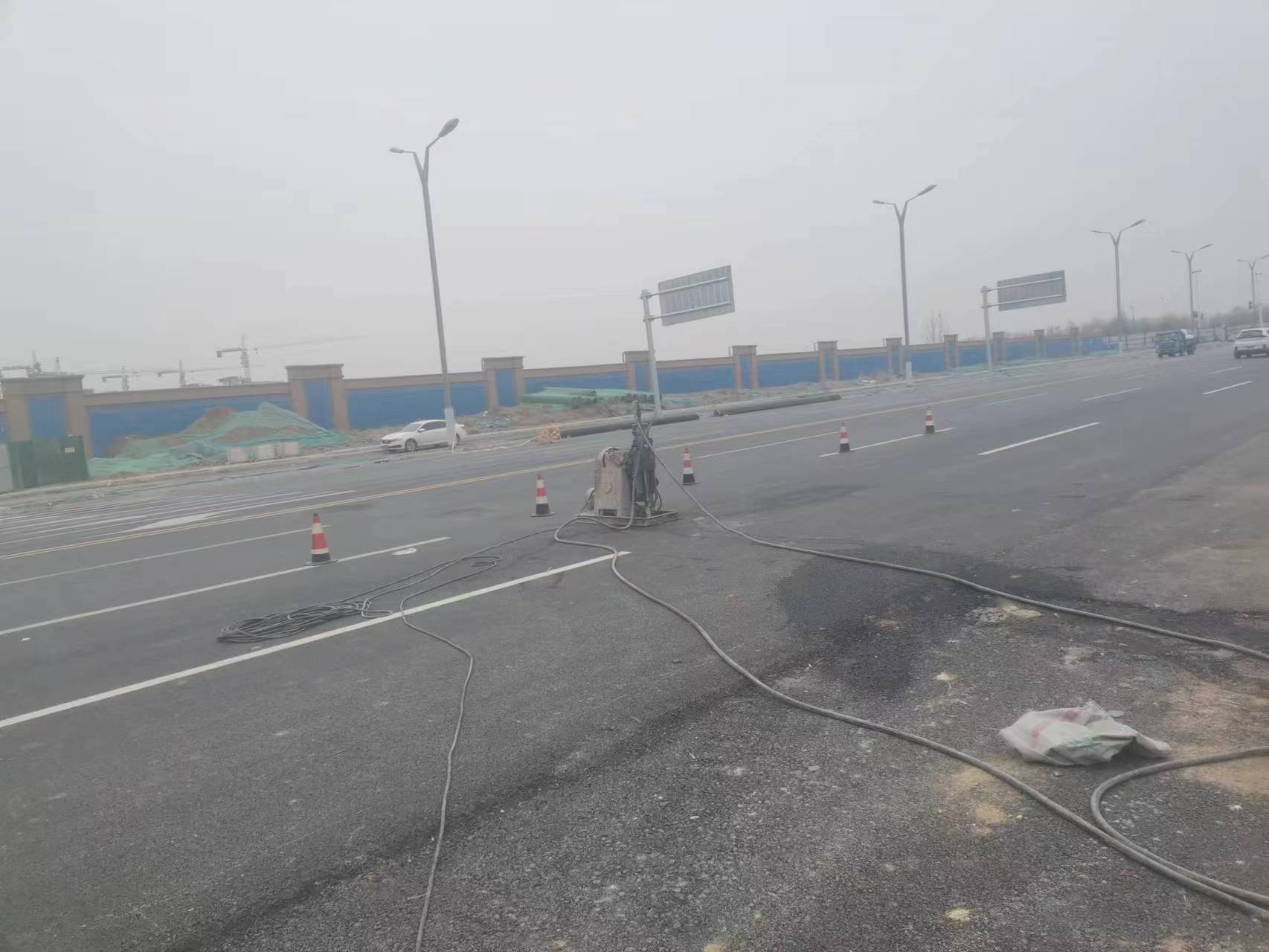 渔薪镇马路注浆